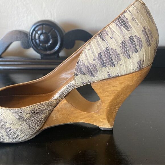 Schuler & Sons Philadelphia Wooden Heels - Picture 7 of 13